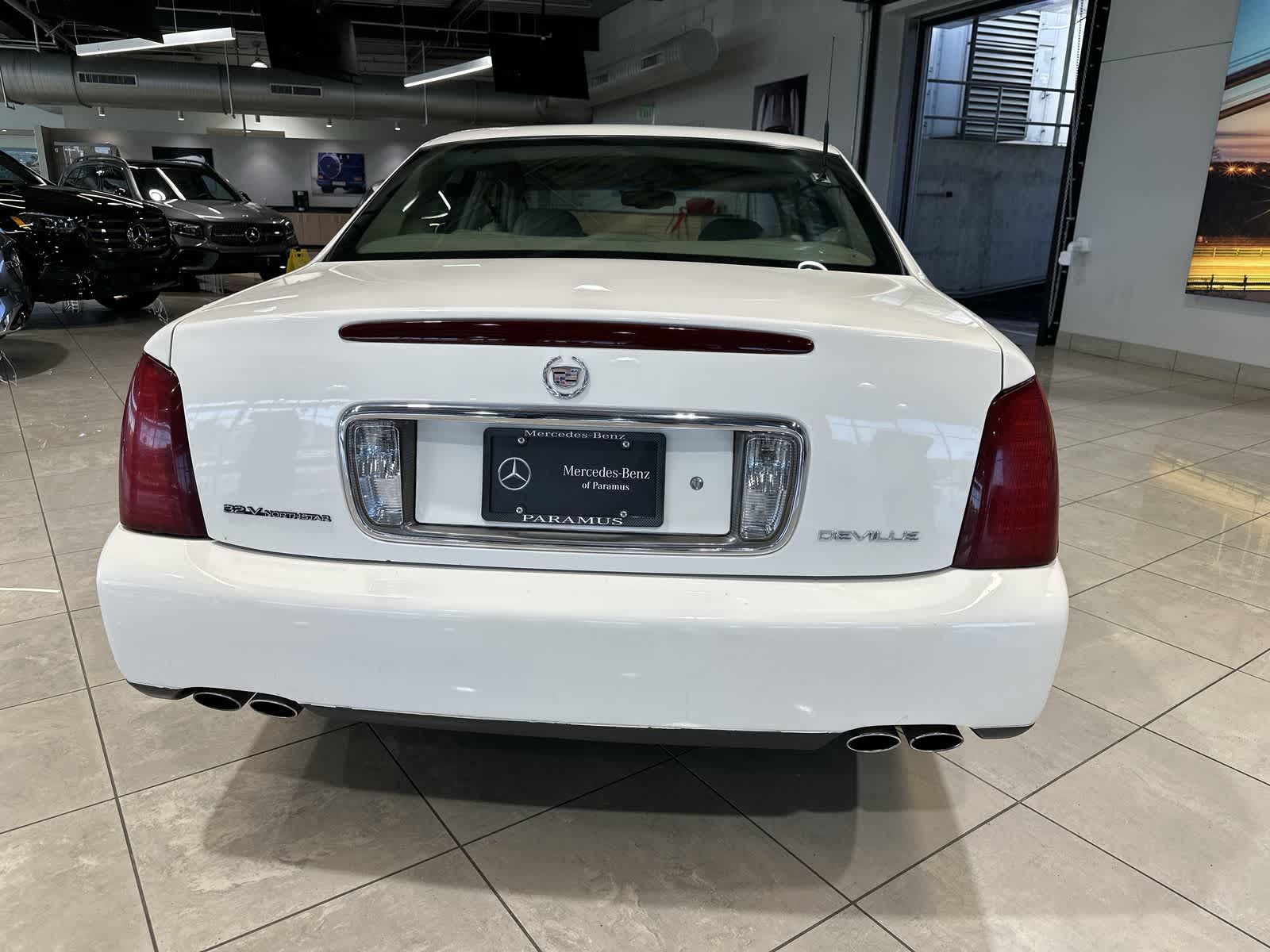 Thumbnail: 2003 Cadillac DeVille - 17