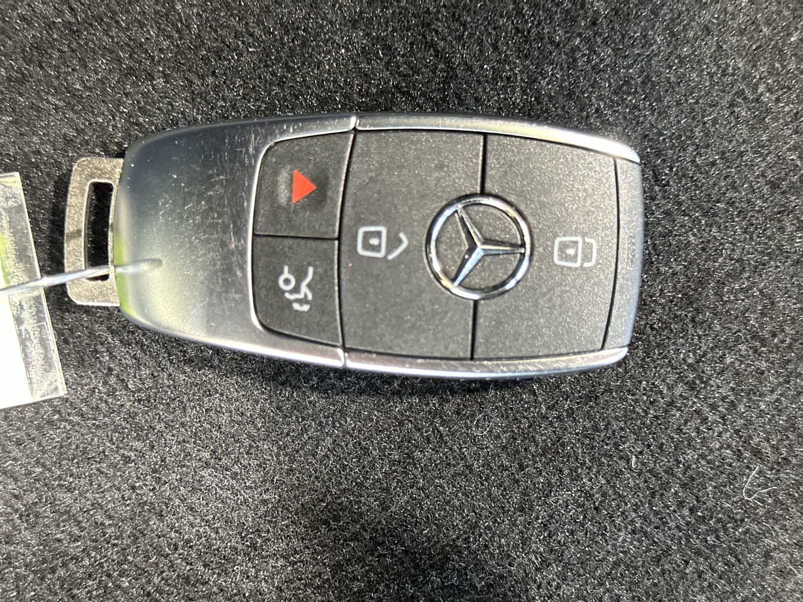 Thumbnail: 2025 Mercedes-Benz GLB - 32