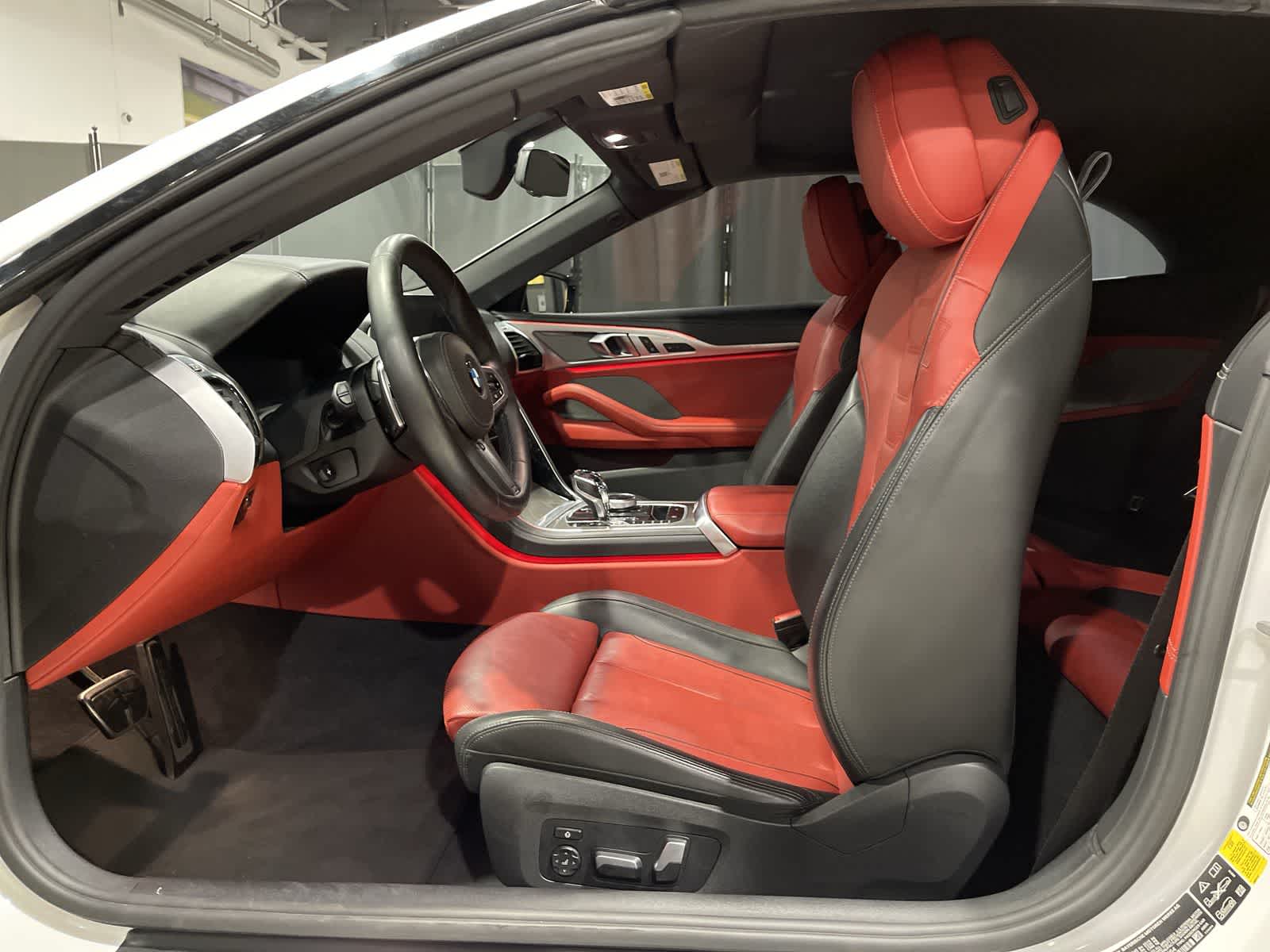 Thumbnail: 2019 BMW 8 Series - 14