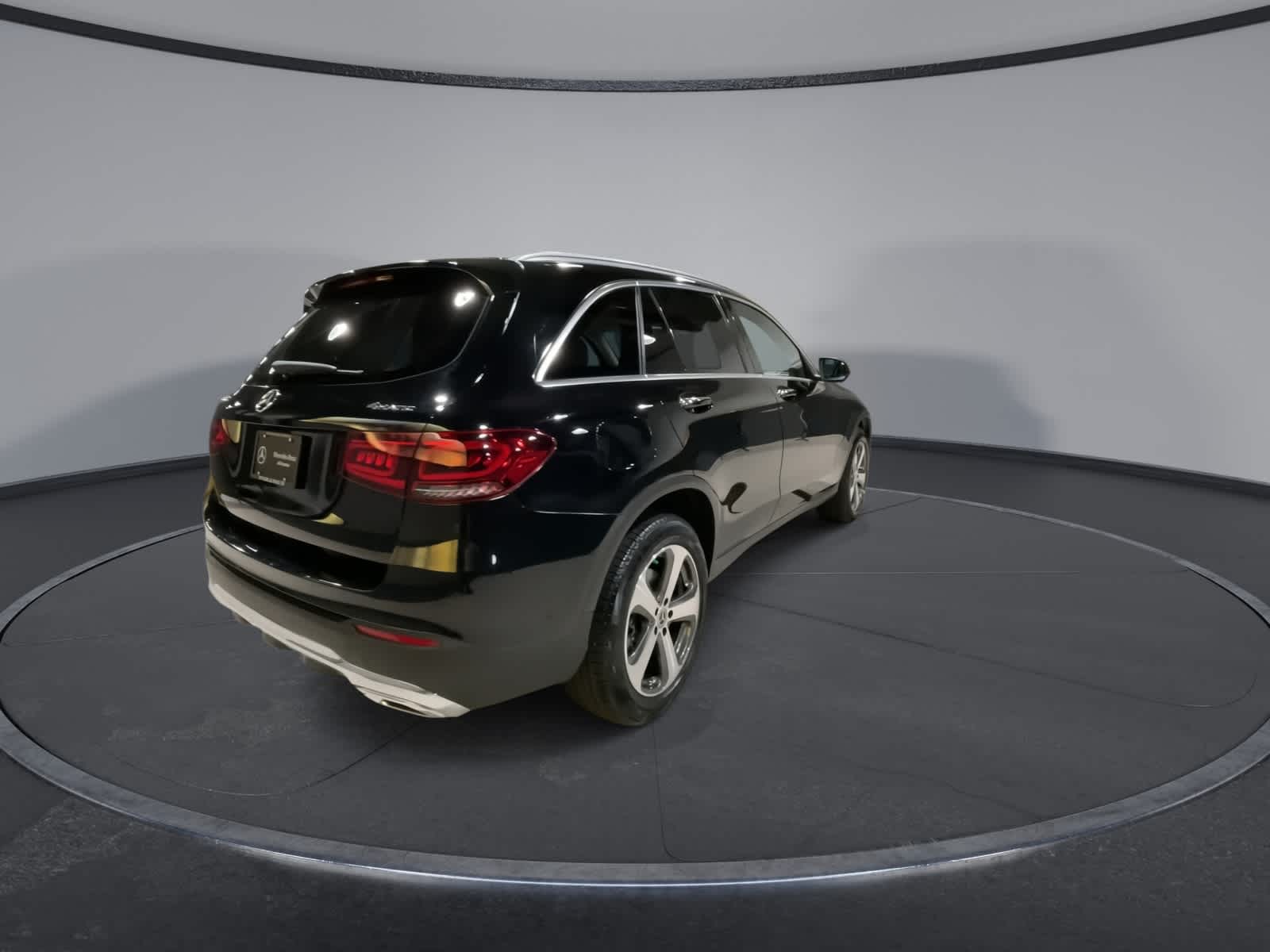 Thumbnail: 2022 Mercedes-Benz GLC - 11