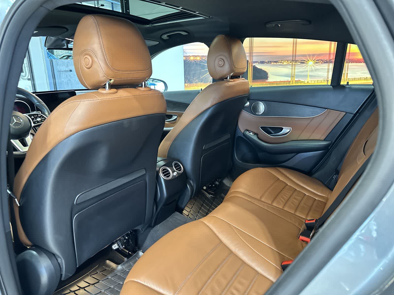 Thumbnail: 2021 Mercedes-Benz GLC - 24