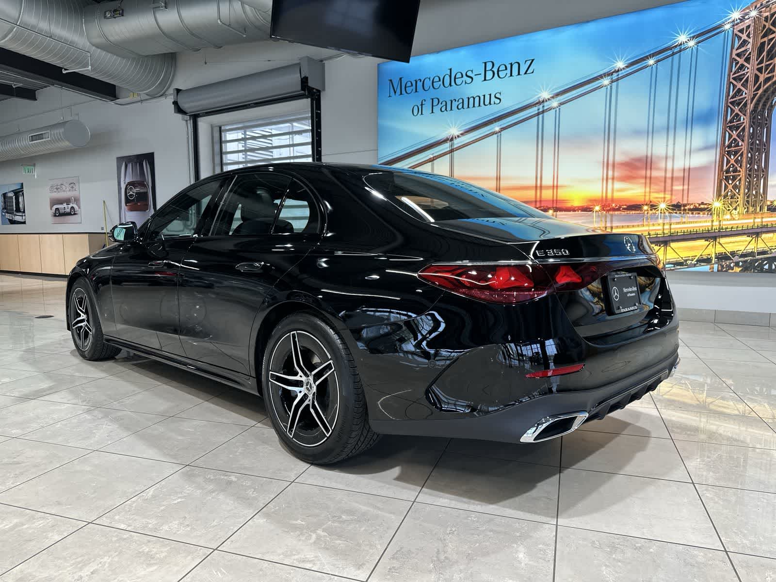 Thumbnail: 2025 Mercedes-Benz E-Class - 16