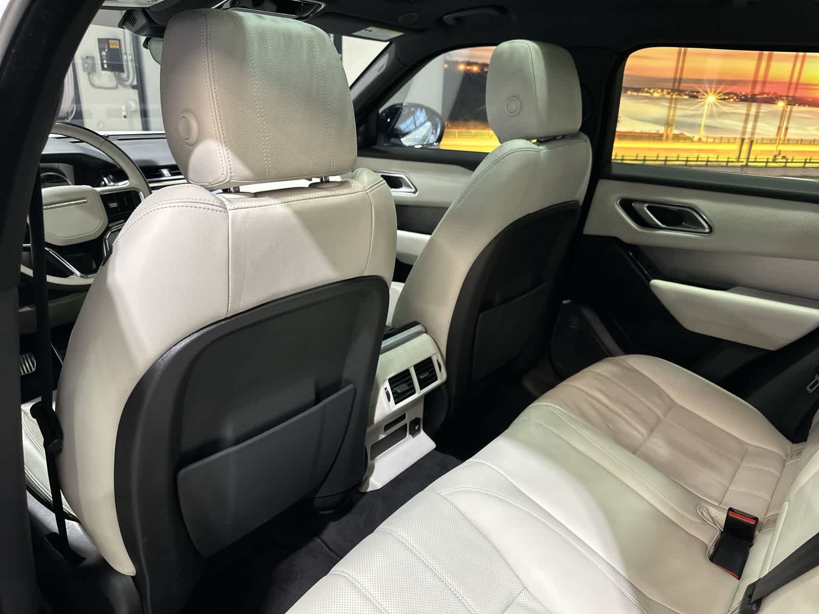 Thumbnail: 2021 Land Rover Range Rover Velar - 24