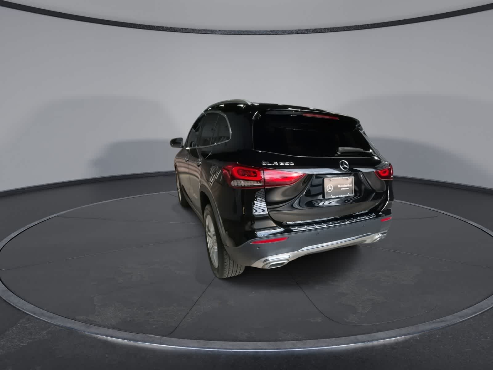 2021 Mercedes-Benz GLA 250 4MATIC 9