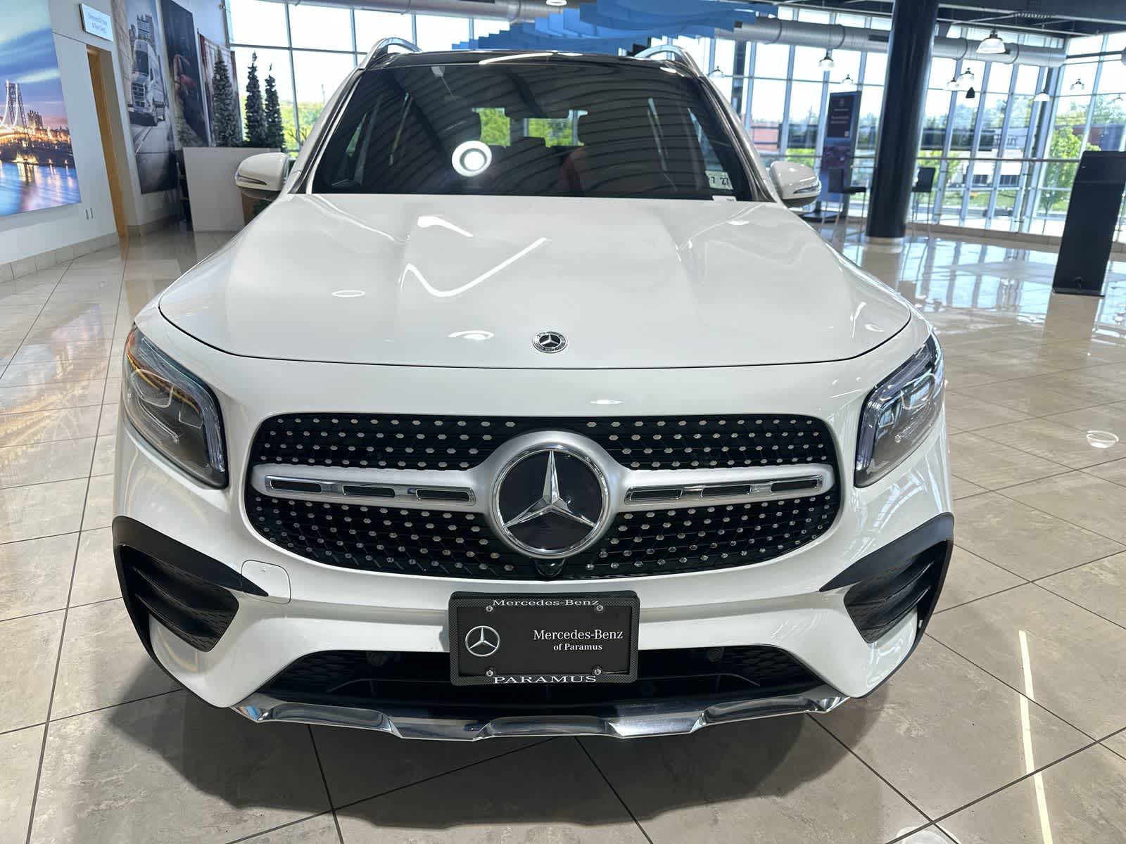Thumbnail: 2022 Mercedes-Benz GLB - 18