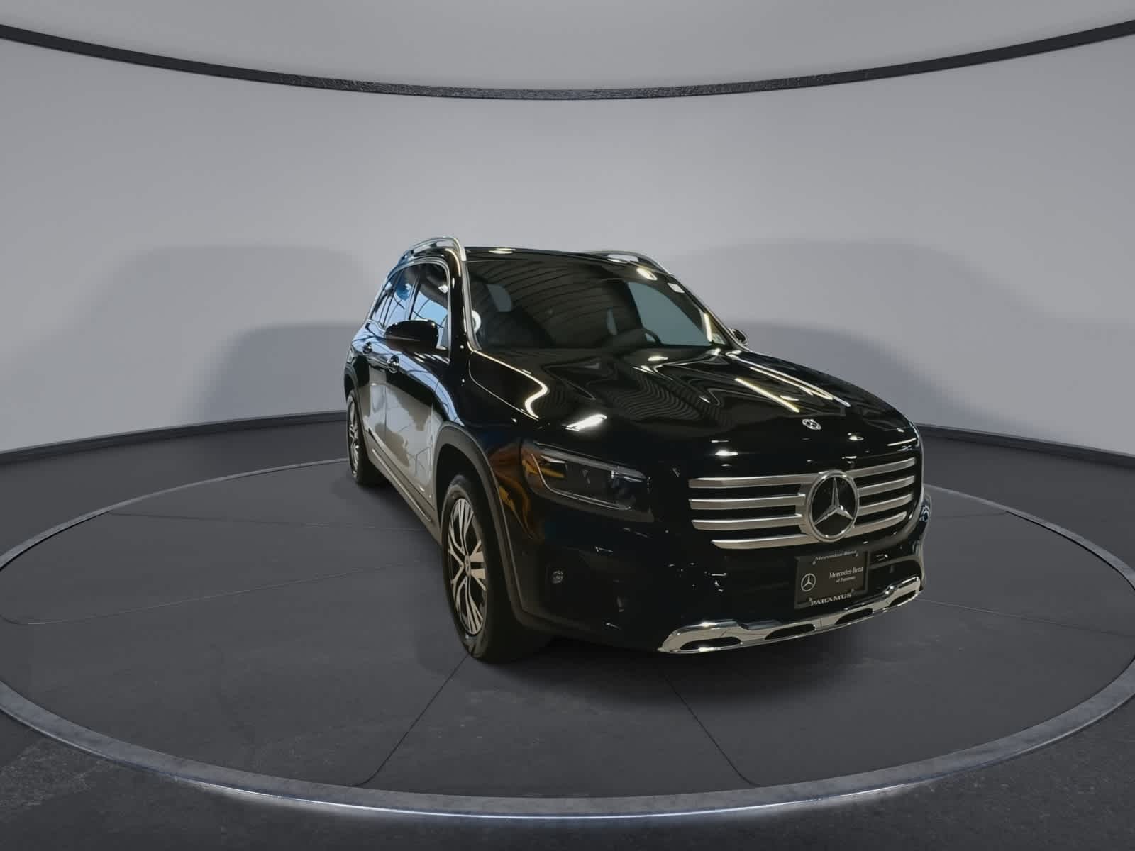 Thumbnail: 2025 Mercedes-Benz GLB - 3