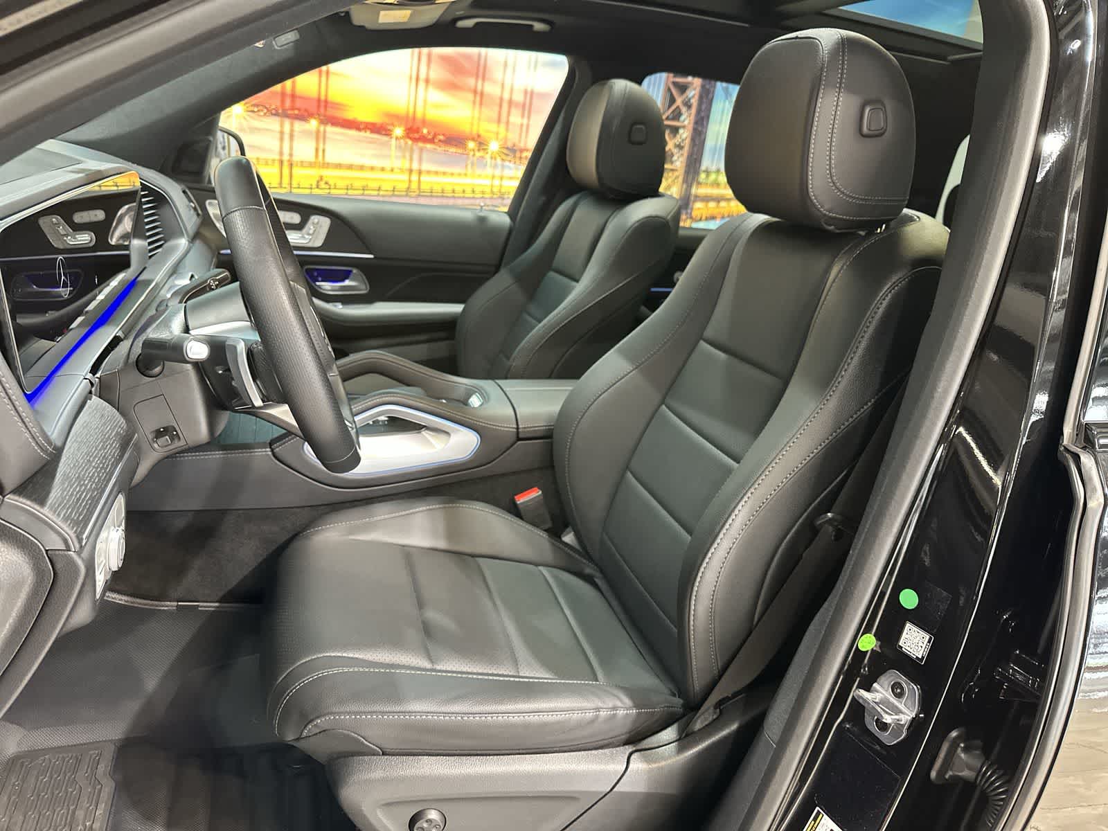 Thumbnail: 2025 Mercedes-Benz GLS - 23