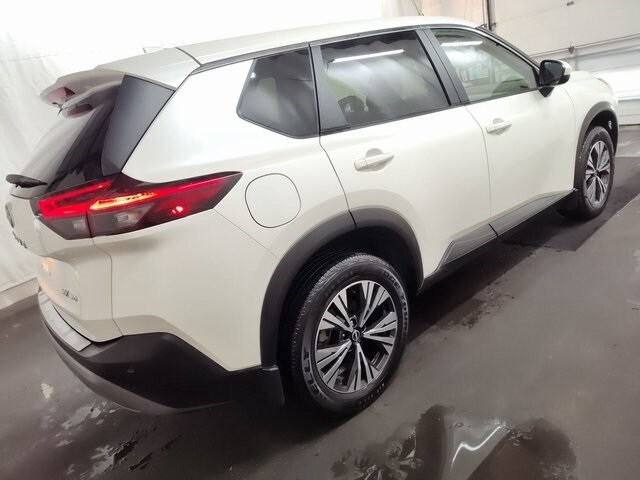 2023 Nissan Rogue SV photo 3