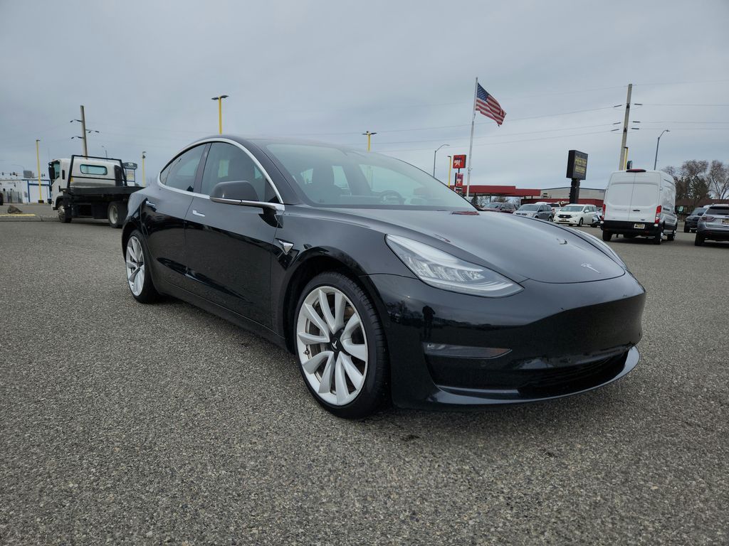 2018 Tesla Model 3 Long Range Dual Motor All-Wheel Drive's photo