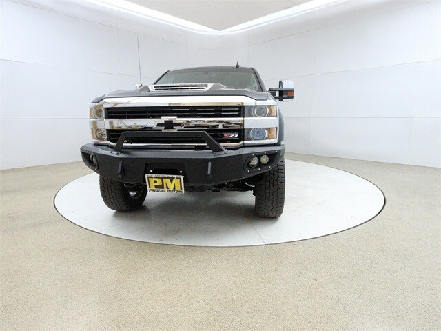 2017 Chevrolet Silverado 2500HD LTZ photo 2