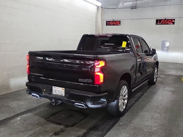 2021 Chevrolet Silverado 1500 High Country photo 2