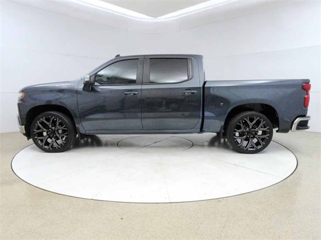 Used 2020 Chevrolet Silverado 1500 LT Truck Crew Cab