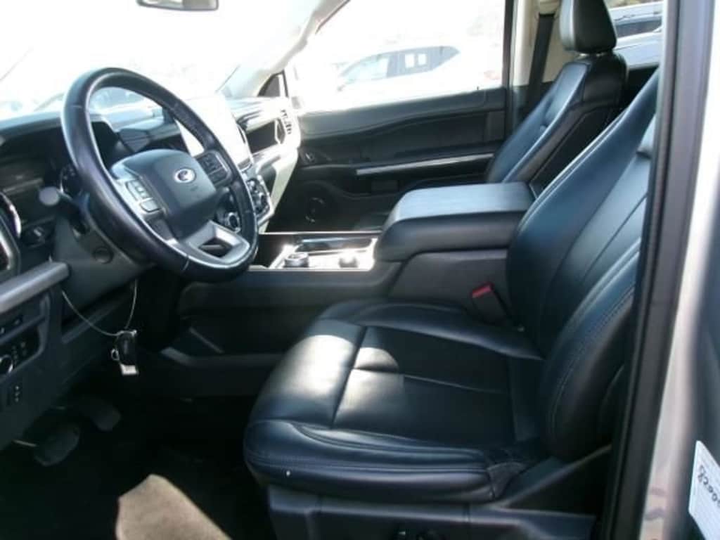 Used 2023 Ford Expedition Max XLT SUV