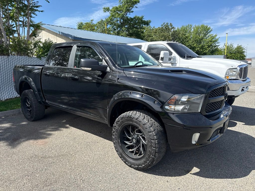 2019 RAM 1500 Classic SLT Crew Cab 4x4 5'7" Box's photo