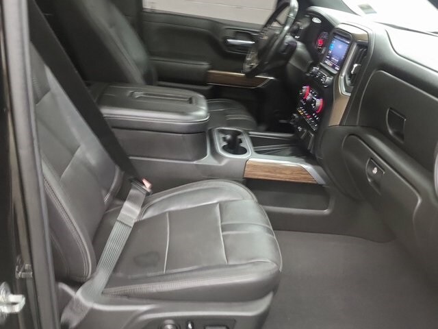 2021 Chevrolet Silverado 1500 High Country photo 3