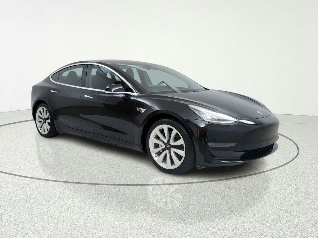 2018 Tesla Model 3 Long Range Dual Motor All-Wheel Drive's photo