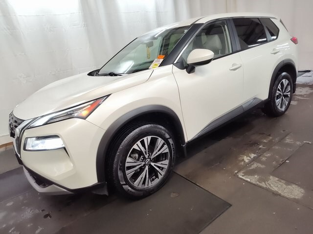 2023 Nissan Rogue SV photo 2