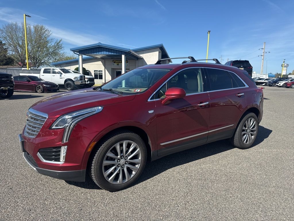 Used 2017 CADILLAC XT5 Platinum SUV