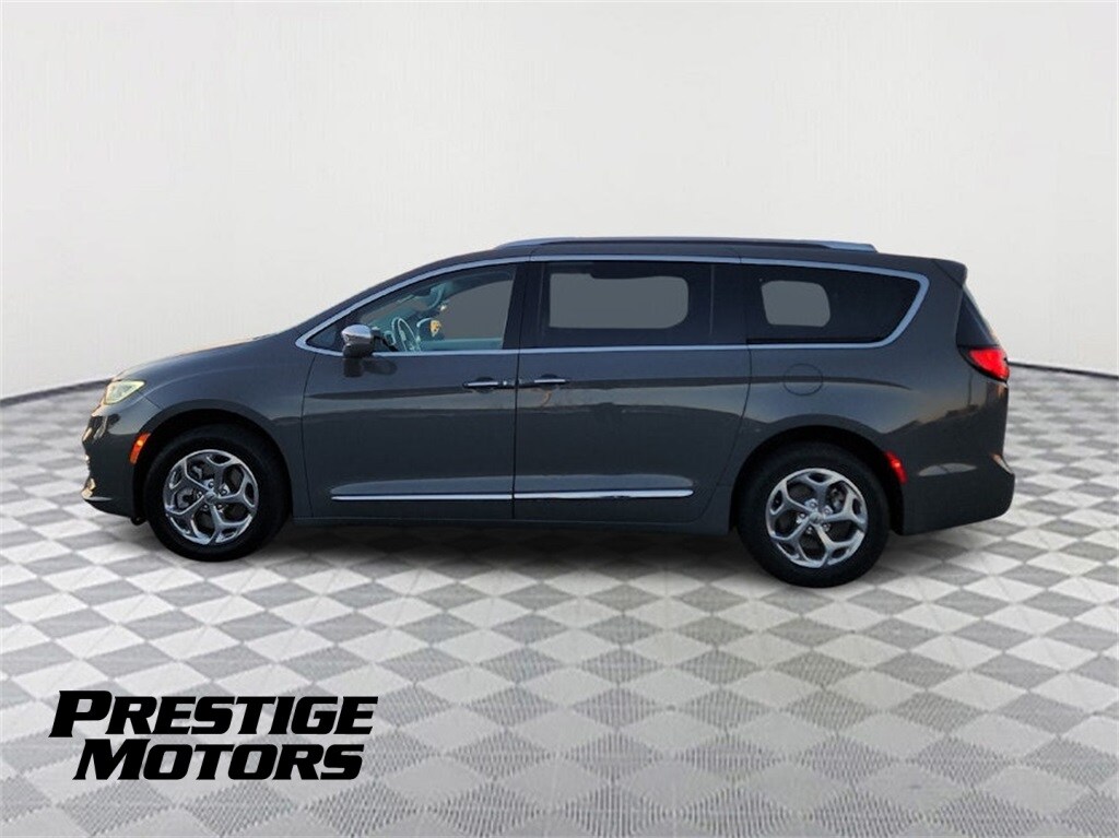 Used 2021 Chrysler Pacifica Limited Van Passenger Van