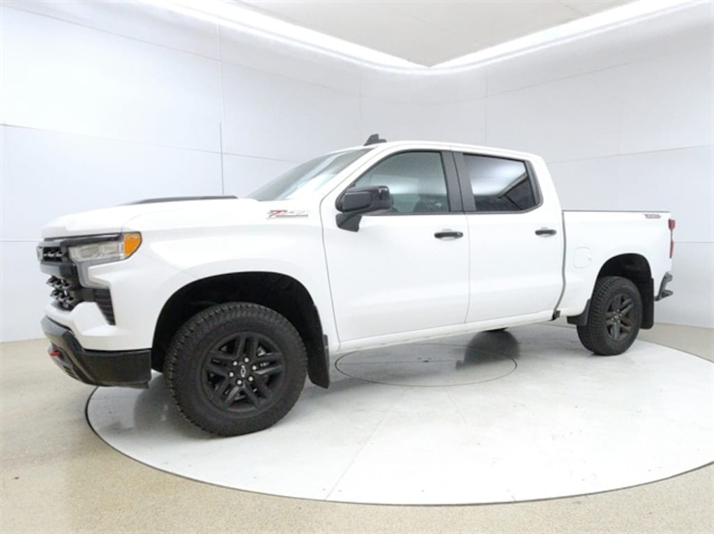 Used 2022 Chevrolet Silverado 1500 LT Trail Boss Truck Crew Cab
