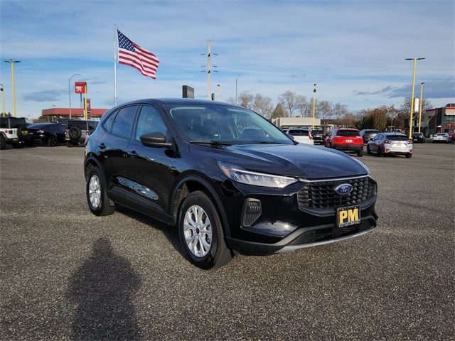 2025 Ford Escape Active's photo