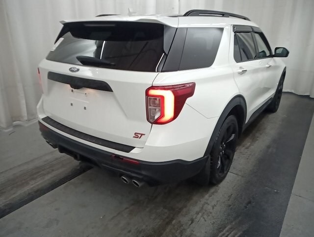 2020 Ford Explorer ST photo 3