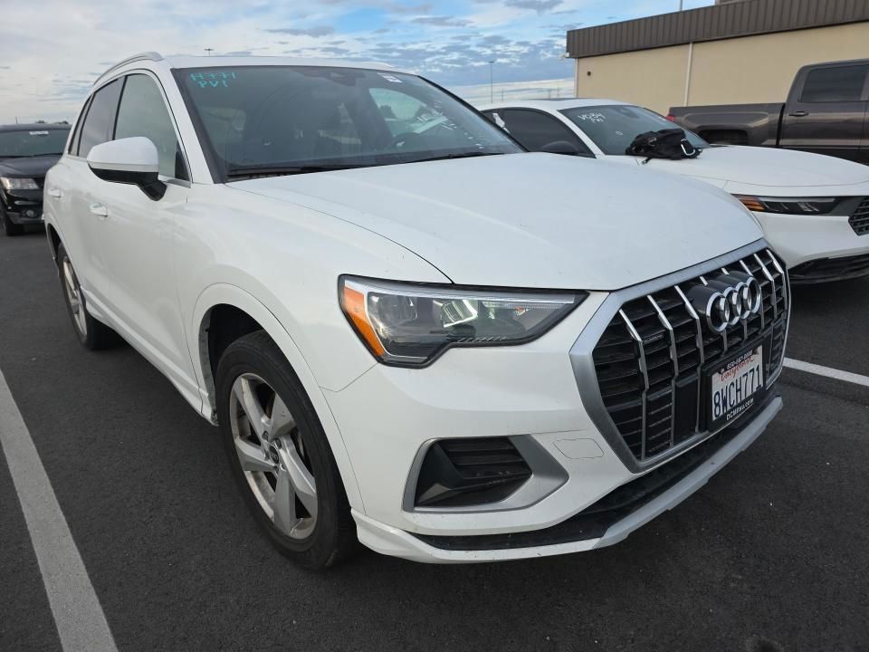2021 Audi Q3 40 TFSI Premium quattro's photo