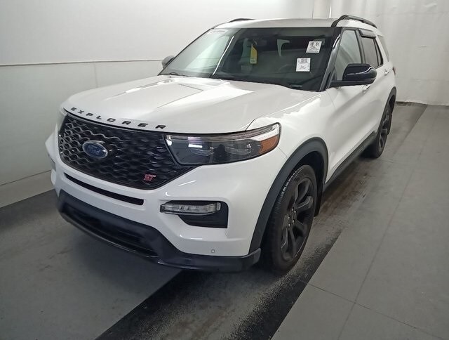2020 Ford Explorer ST photo 2