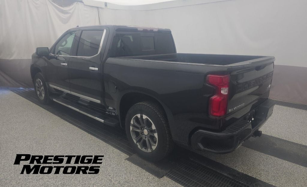 Used 2025 Chevrolet Silverado 1500 High Country Truck Crew Cab