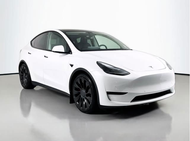 2022 Tesla Model Y Performance Dual Motor All-Wheel Drive's photo