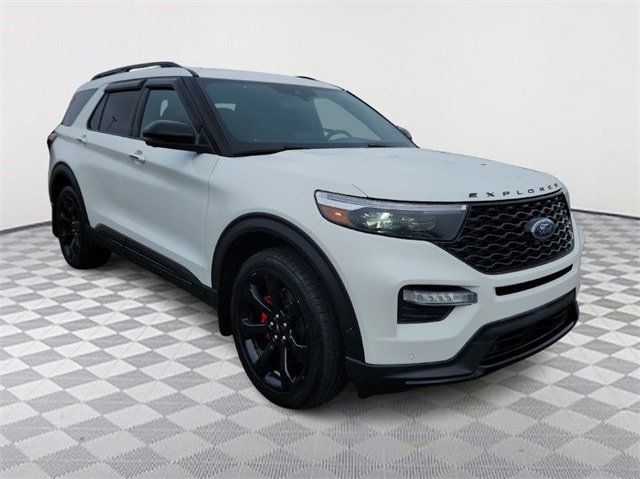 2020 Ford Explorer ST's photo