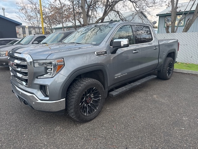 2020 GMC Sierra 1500 SLE's photo