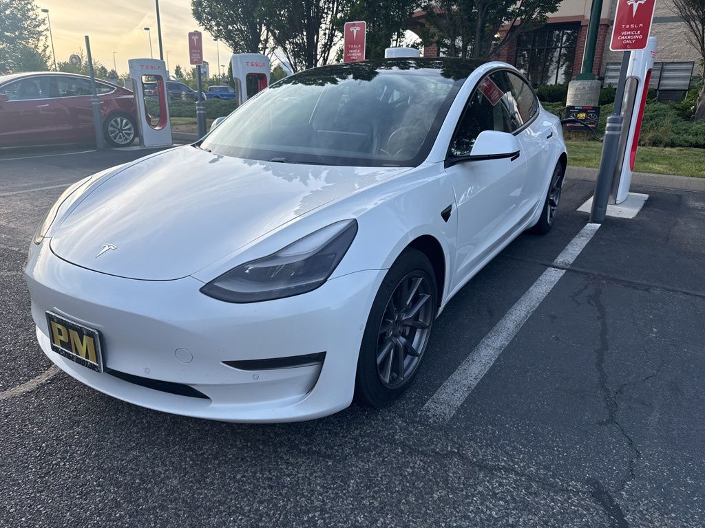 2021 Tesla Model 3 Long Range Dual Motor All-Wheel Drive's photo