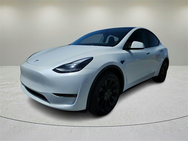 2023 Tesla Model Y Long Range photo 3
