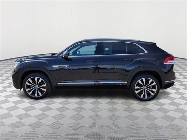 2022 Volkswagen Atlas Cross Sport V6 SEL Premium R-Line photo 4