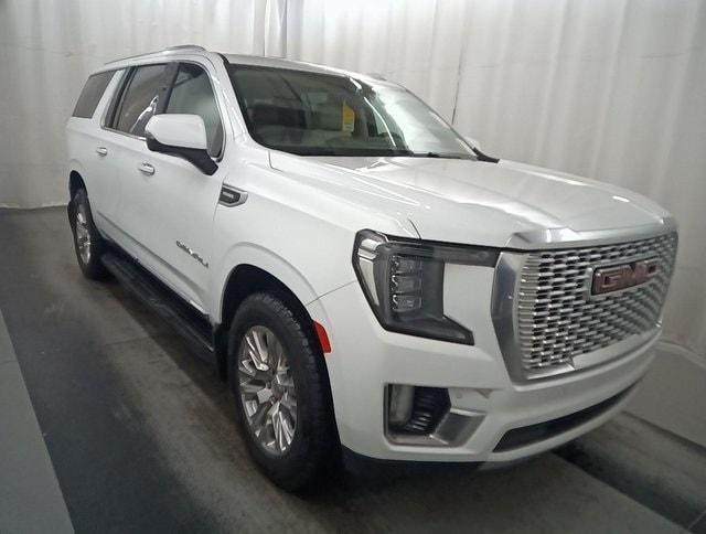 2022 GMC Yukon XL Denali's photo