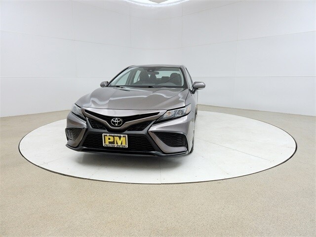 2024 Toyota Camry SE photo 2