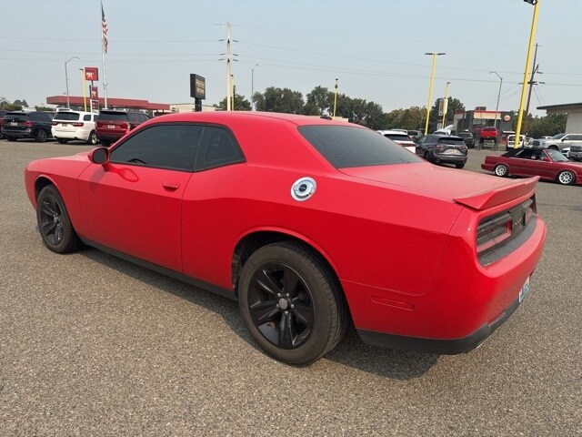 2020 Dodge Challenger SXT photo 3