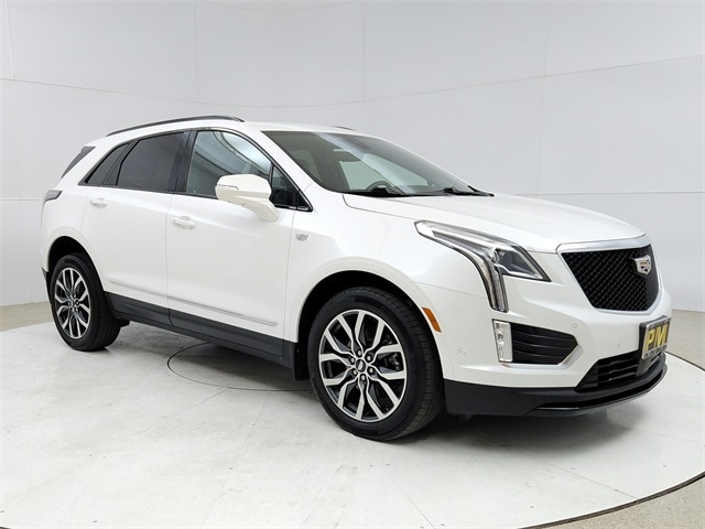 2021 Cadillac XT5 Sport's photo