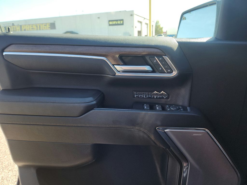 2023 Chevrolet Silverado 1500 High Country - Photo 19
