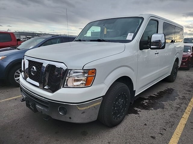 2021 Nissan NV3500 photo 2