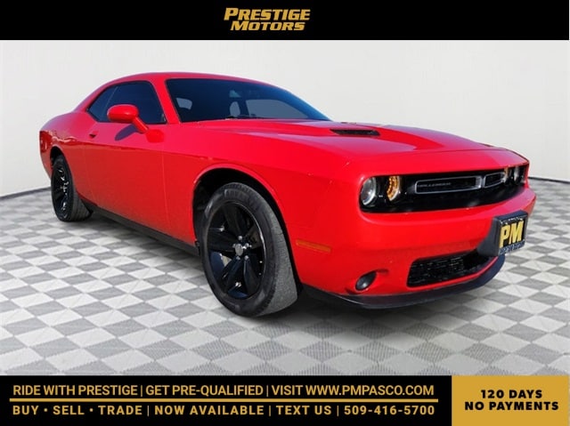 2020 Dodge Challenger SXT's photo