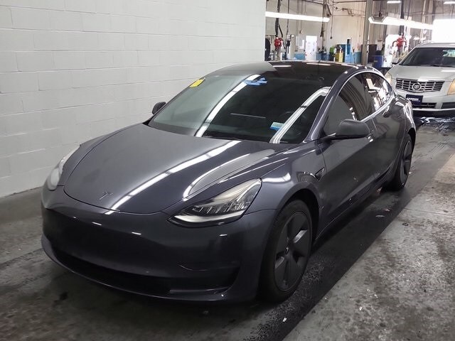 2022 Tesla Model 3 Long Range photo 2
