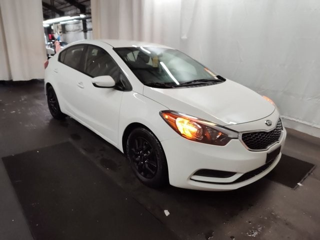 2016 Kia Forte LX's photo