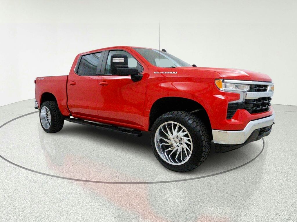 Used 2022 Chevrolet Silverado 1500 LT w/1LT Truck Crew Cab