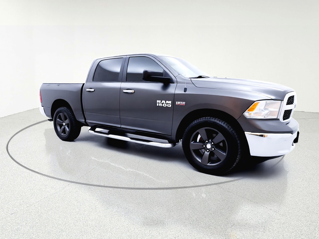 2017 RAM 1500 SLT Crew Cab 4x4 5'7" Box's photo