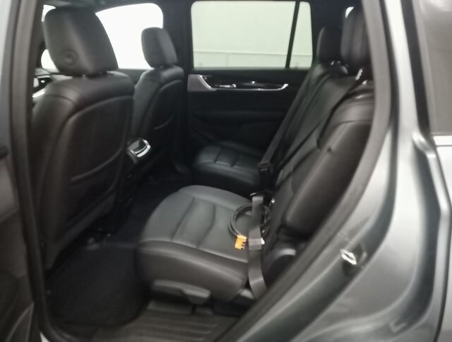2022 Cadillac XT6 Premium Luxury photo 3