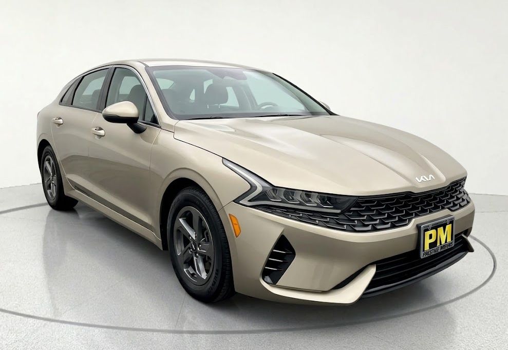 2022 Kia Optima LXS FWD's photo