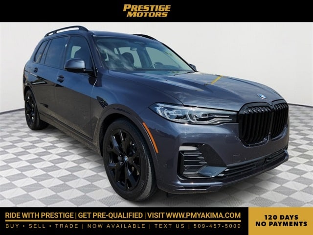 2021 BMW X7 40i's photo