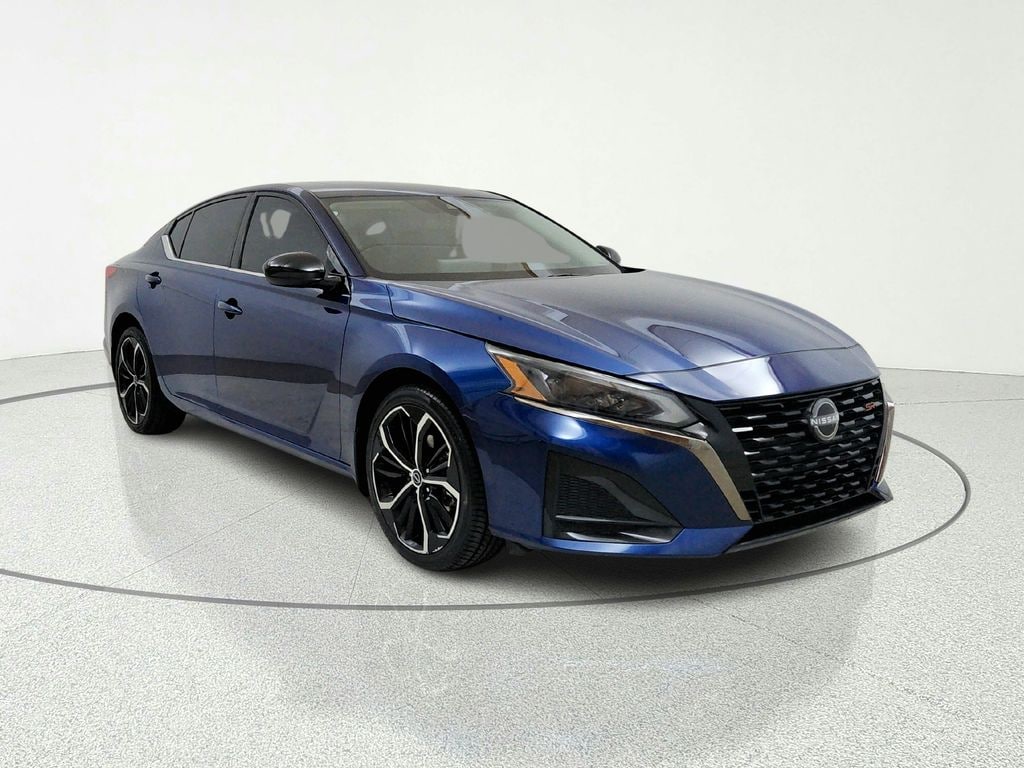 Used 2024 Nissan Altima 2.5 SR Sedan